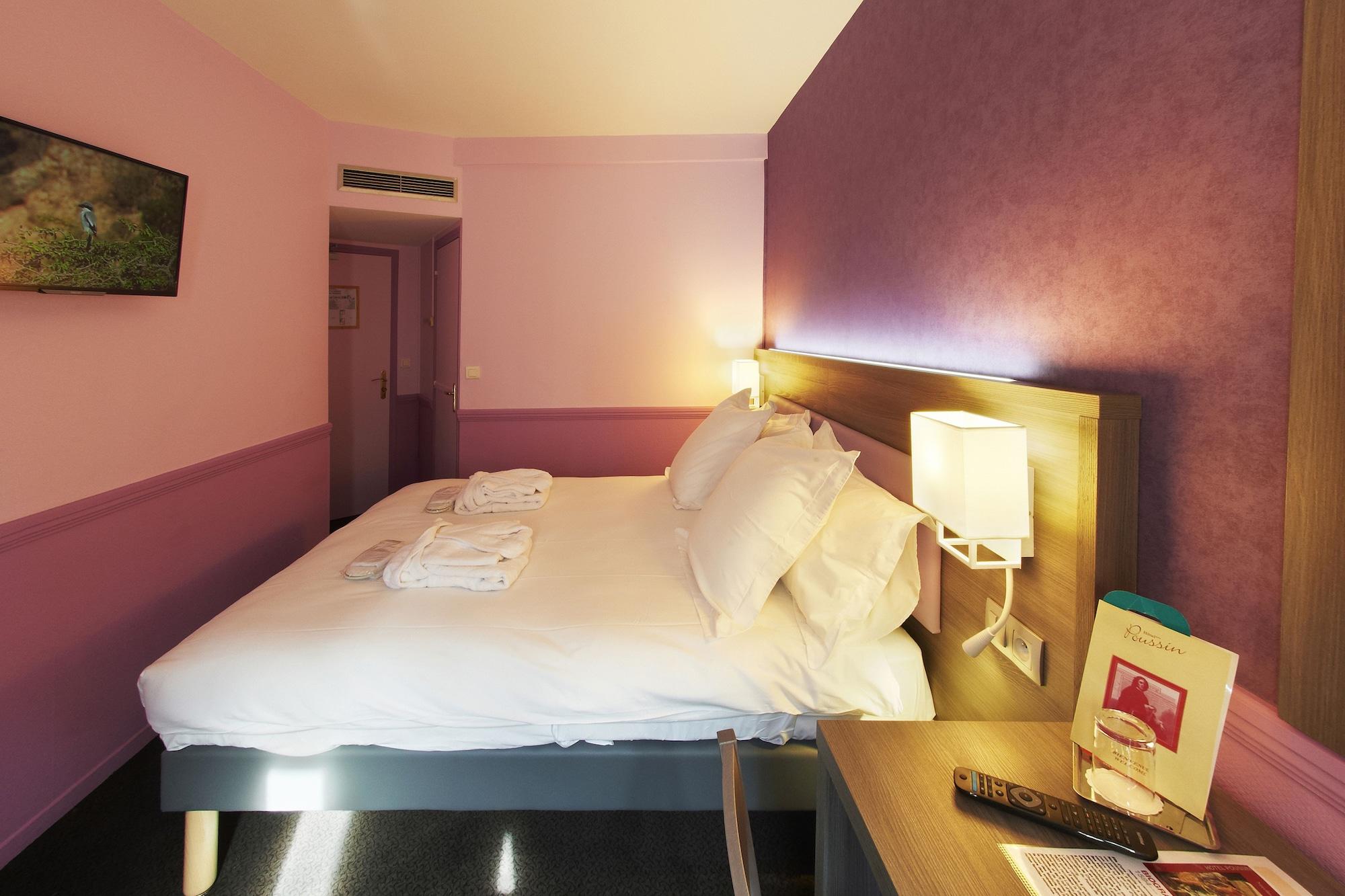 Hotel Poussin Paris Ngoại thất bức ảnh