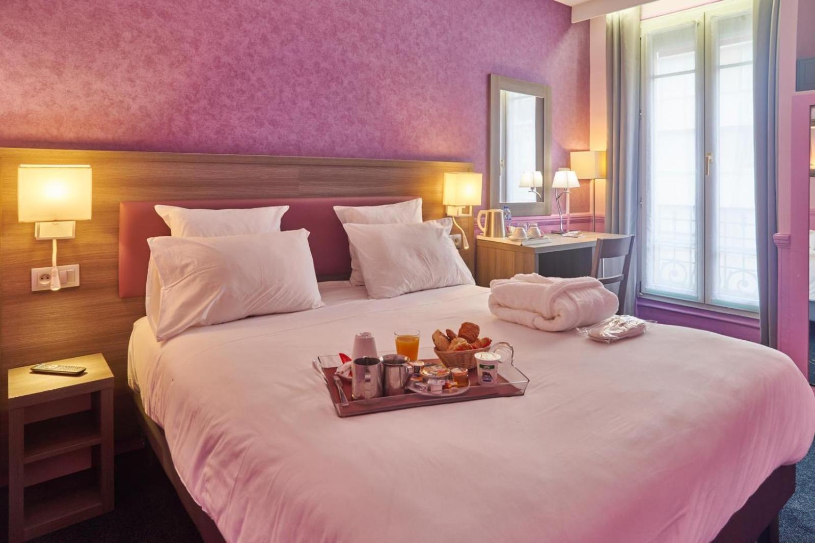 Hotel Poussin Paris Ngoại thất bức ảnh