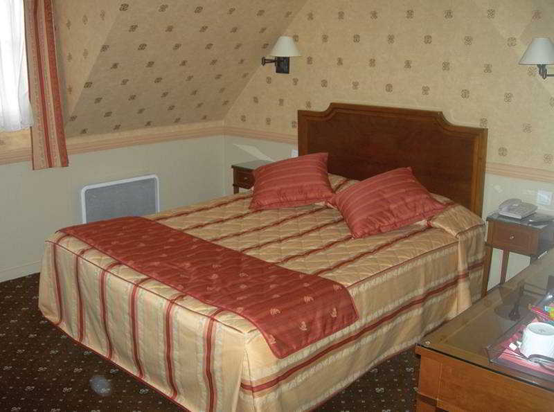 Hotel Poussin Paris Phòng bức ảnh