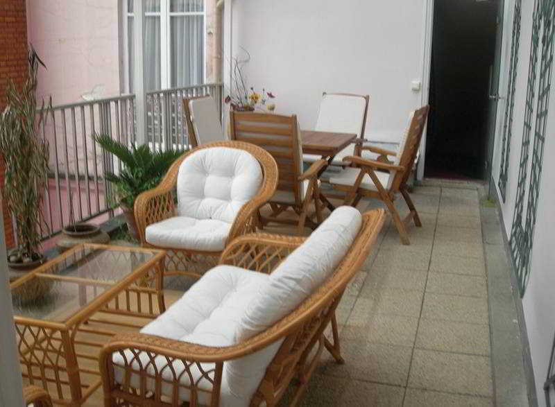 Hotel Poussin Paris Ngoại thất bức ảnh