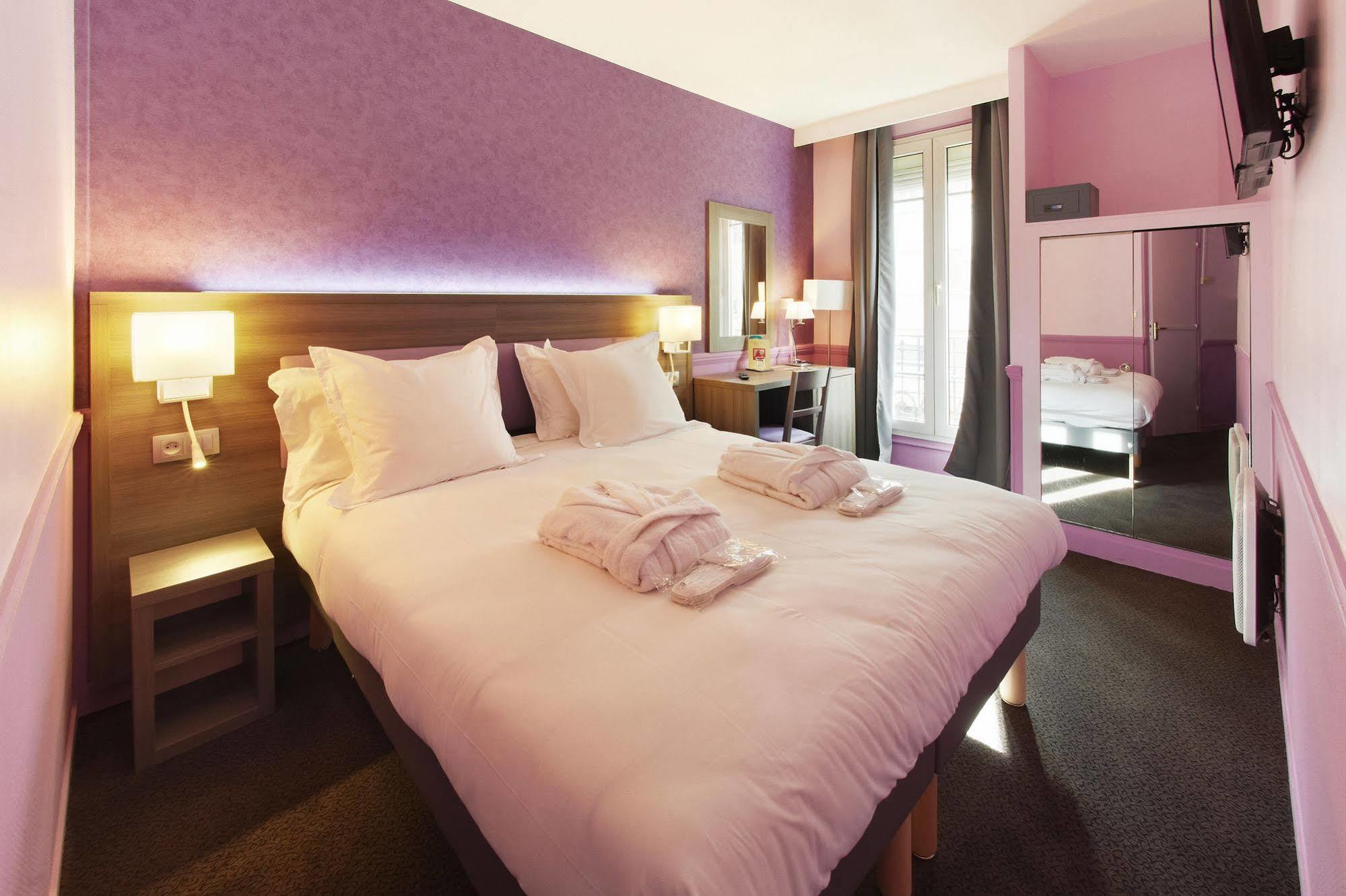 Hotel Poussin Paris Ngoại thất bức ảnh