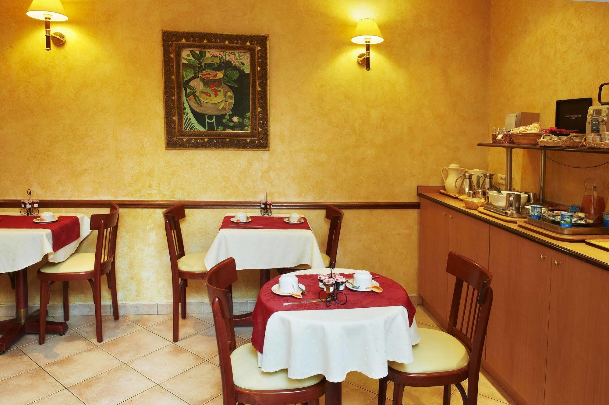 Hotel Poussin Paris Ngoại thất bức ảnh