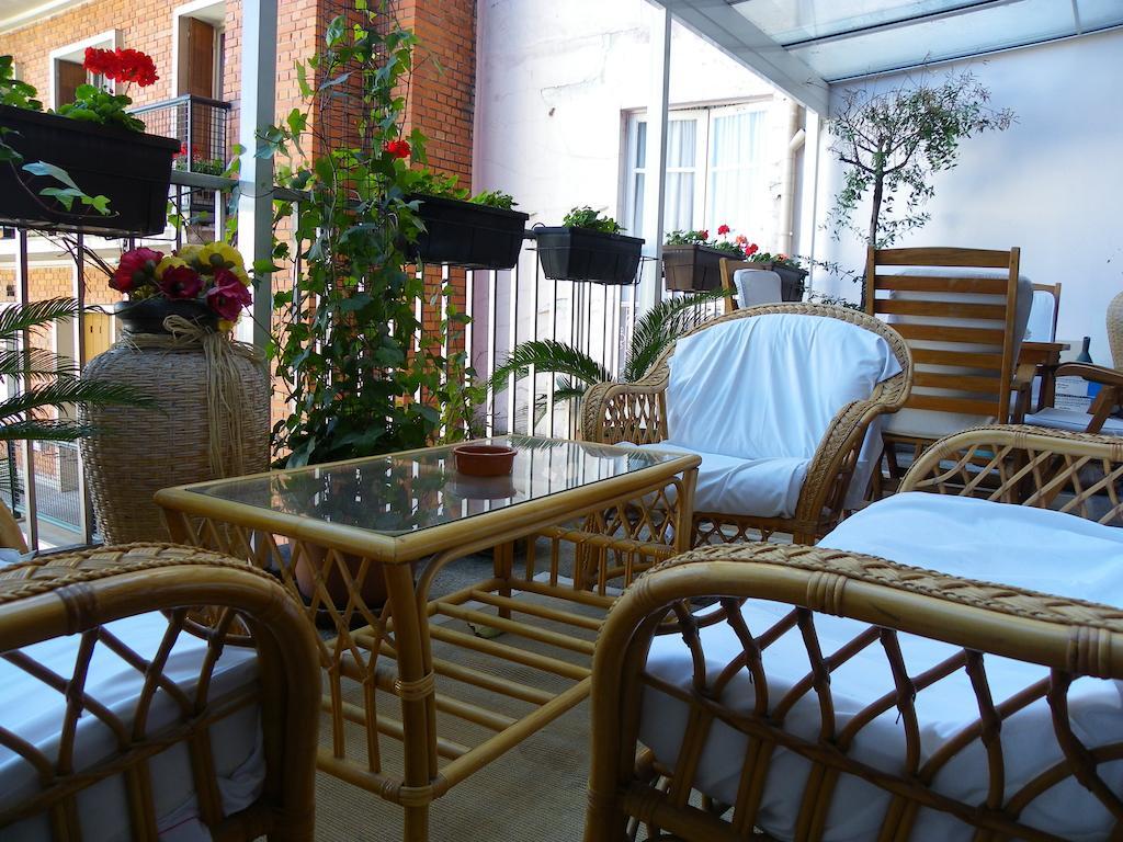 Hotel Poussin Paris Ngoại thất bức ảnh